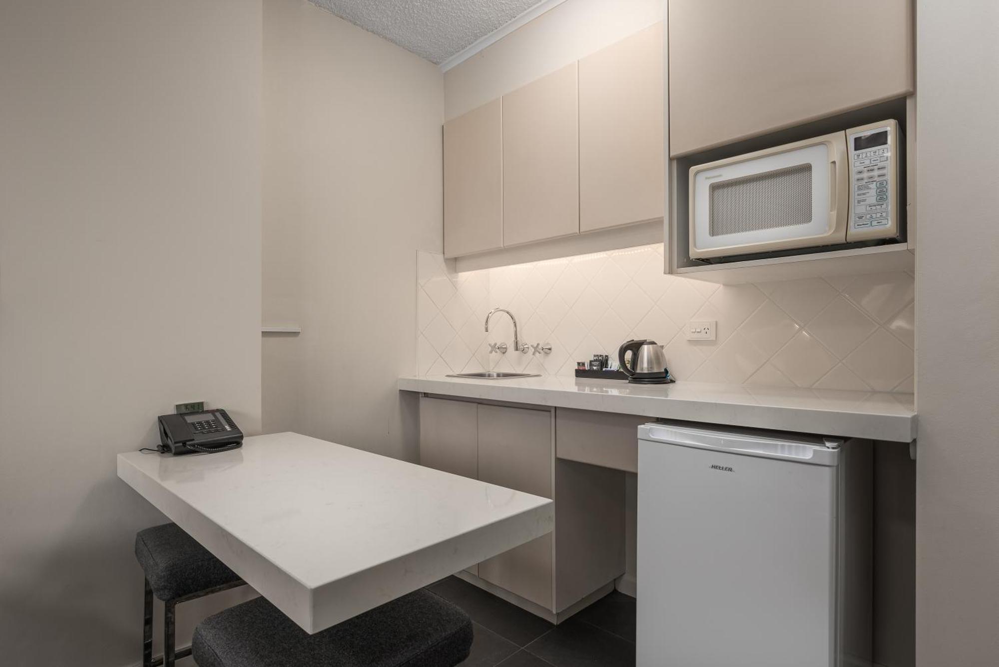 City Limits Hotel Apartments Мельбурн Екстер'єр фото